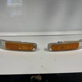 18-5391-01 Stanley Turn Signal / Side Marker Light Assembly Tyc Fits 98-01 Acura Integra