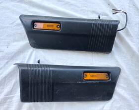 757744630 Subaru Brat Gl Right Left Front Bumper Corner Piece Marker Light Trim