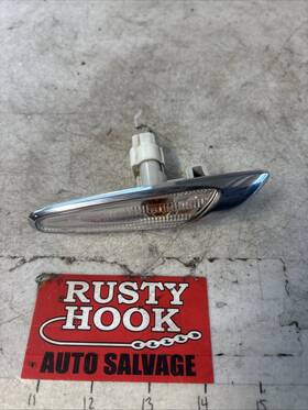 3640157l0 Suzuki 2011 Kizashi Right Rh Front Fender Side Marker Light Lamp