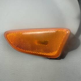 36510-57l00 Suzuki 2010-2013 Kizashi Front Right Side Bumper Parking Marker Light Lamp Oem