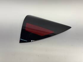 2029541-00-a Tesla 2026 Model Y Juniper Right Quarter Reflector
