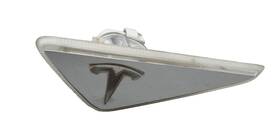 998997 Tesla 2012-2015 Model S Front Left Side Fender Marker Light Repeater Lamp Oem 998997 Tesla 2012-2015 Model S Front Left Side Fender Marker Light Repeater Lamp Oem