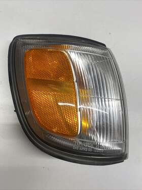 Toyota 4runner 96-98 Genuine Oem Front Right Pass Side Corner Turn Light Lamp