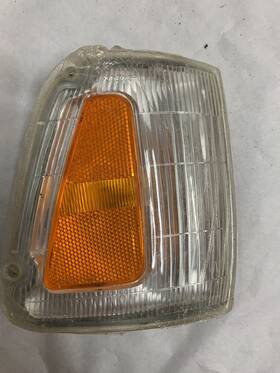 81620-34010 Tyc For 93-98 Toyota T-100 Park Corner Light Turn Signal Marker Lamp Left Driver Lh