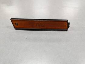 176945072 Volkswagen Jetta Passenger Right Side Marker Light 1985 - 1992 With Wire Pigtail