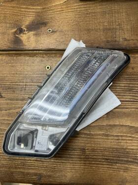312909873 Volvo Genuine 2010-13 Xc60front Left Drivers Side Running Marker Light 31290973 312909873 Volvo Genuine 2010-13 Xc60front Left Drivers Side Running Marker Light 31290973