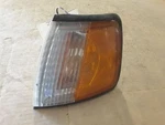 92 93 Elantra L. Corner/park Light Parklamp/turn Signal Beside Headlamp 63842. Fixed Price $23.00.