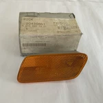 Genuine Oem Mercedes Benz E300 E320 E420 E430 Blinker Signal Lamp 2108201321 New. Fixed Price $25.00.