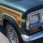 Jeep Grand Wagoneer : 1984, 1985, 1986 - 1991, Right Front Side Marker Light. Fixed Price $27.00.