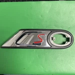 07-13 Mini Cooper Left Driver Side Fender Marker Bezel W/ Emblem Oem 2751969. Fixed Price $15.00.